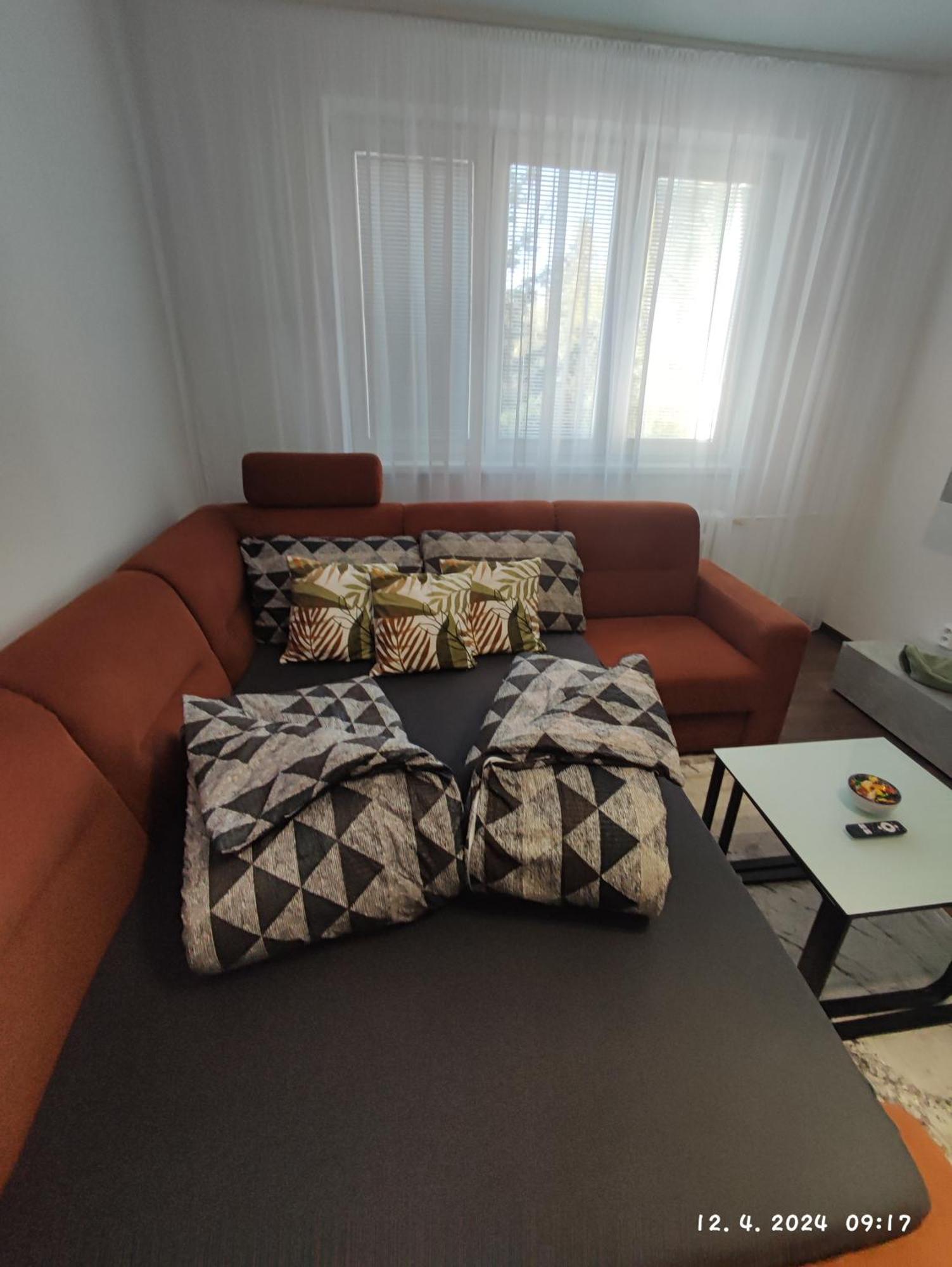 M&k West Apartment