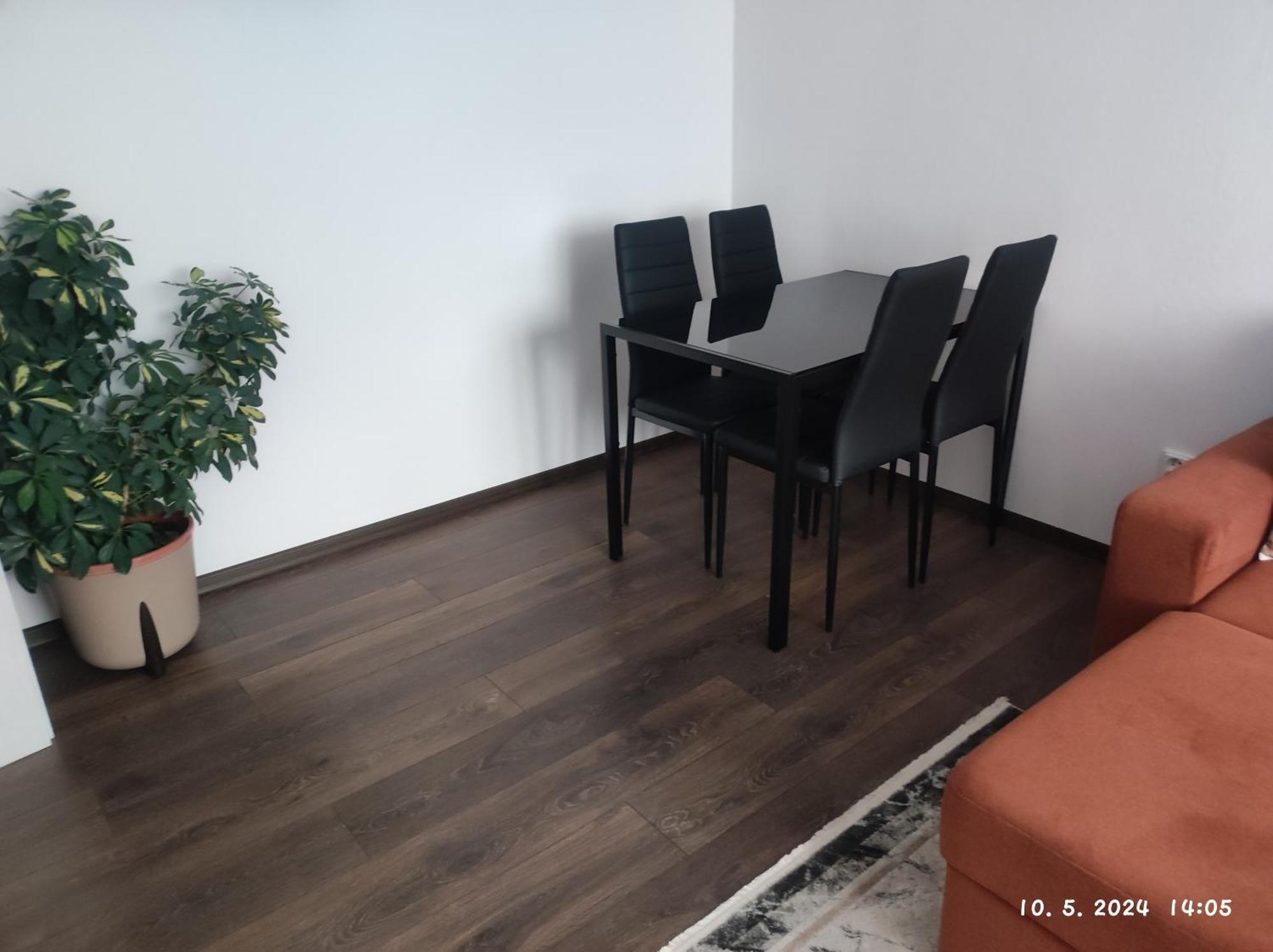 Apartment M&k West *